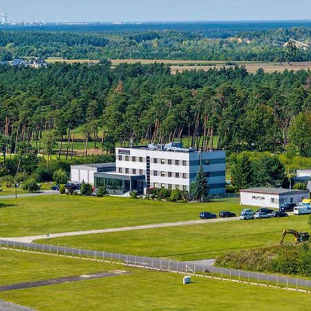Hotel Aviator Kamien Slaski Exteriér fotografie