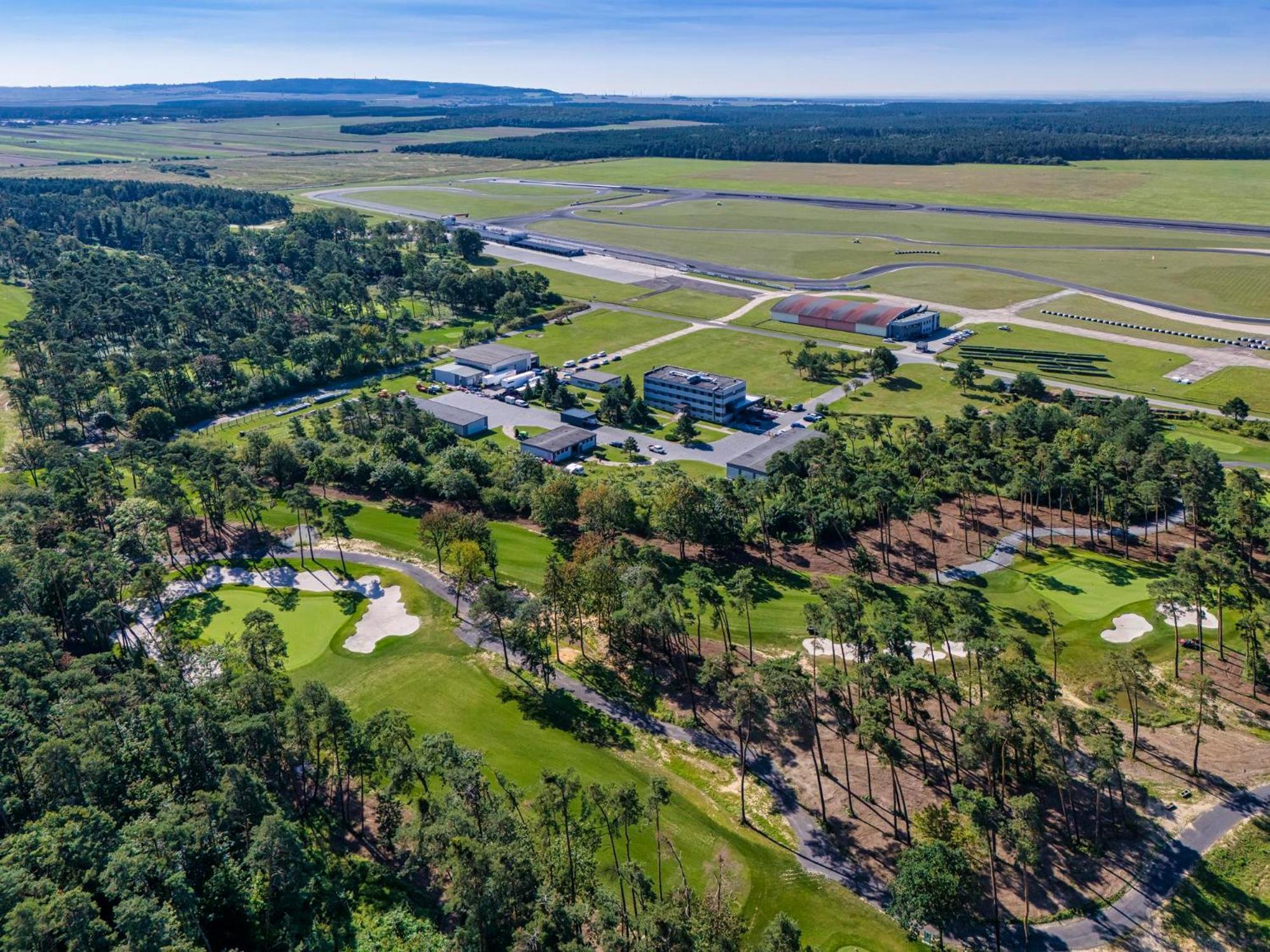 Hotel Aviator Kamien Slaski Exteriér fotografie