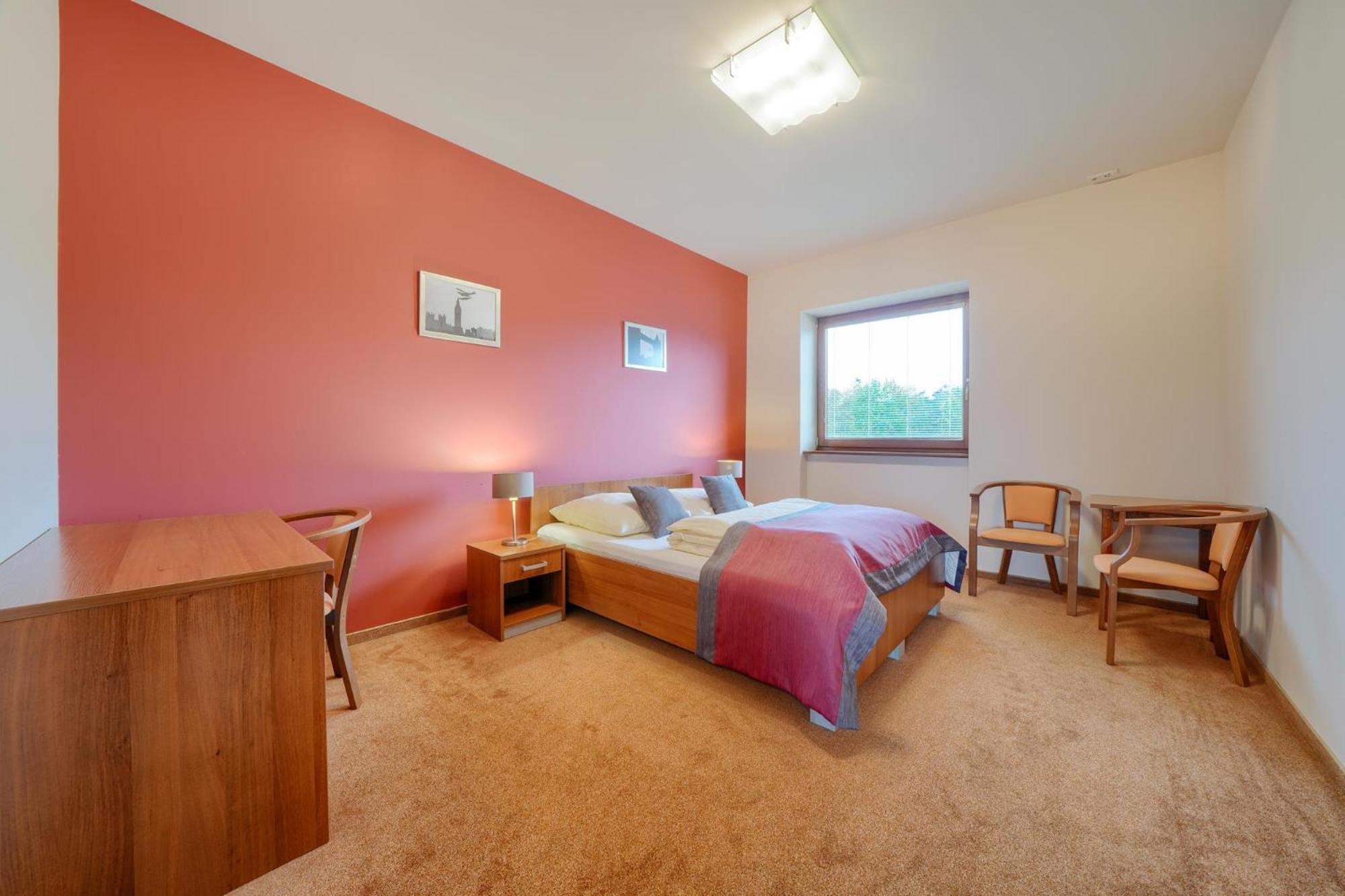 Hotel Aviator Kamien Slaski Exteriér fotografie