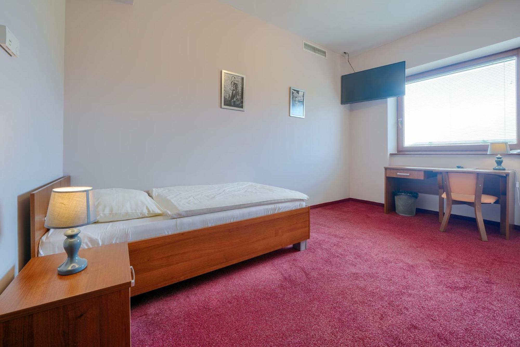 Hotel Aviator Kamien Slaski Exteriér fotografie